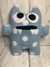 Load image into Gallery viewer, Suitable for all ages and abilities this sewing kit includes everything you need to make your very own Worry Monster who gobbles up your worries, with step by step photo instructions. Please select whether you would like me to include a needle and thread with your kit,  Lavender is also an (free) optional extra.