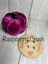 Load image into Gallery viewer, Set of 3 Velvet Pumpkins