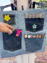 Load image into Gallery viewer, Upcycled Jeans Hanging organiser Sewing Workshop
