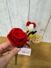 Load image into Gallery viewer, ADULT &#39;Bee Mine Bouquet&#39;  Sewing and Needle Felting Workshop
