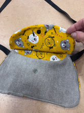 Load image into Gallery viewer, Upcycled Cat Bag Sewing Workshop
