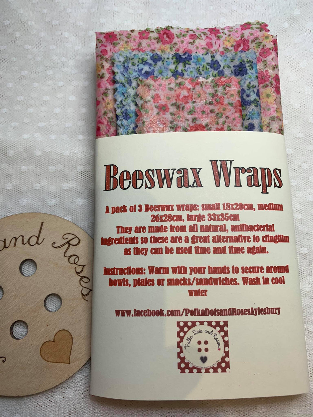 My Beeswax Wraps come in a set of 3 - small (18x20cm), medium (26x28cm) and large (33x35cm)  Or packs of 3 of each size.  They are made from all natural materials and are an eco friendly alternative to cling film as they can be used time and time again.  Just warm the wraps with your hands to secure around bowl, plates or snacks/sandwiches.  They are naturally antibacterial which gives you peace of mind (although I wouldn't recommend using them with raw meat/fish)  Wash in cool water.